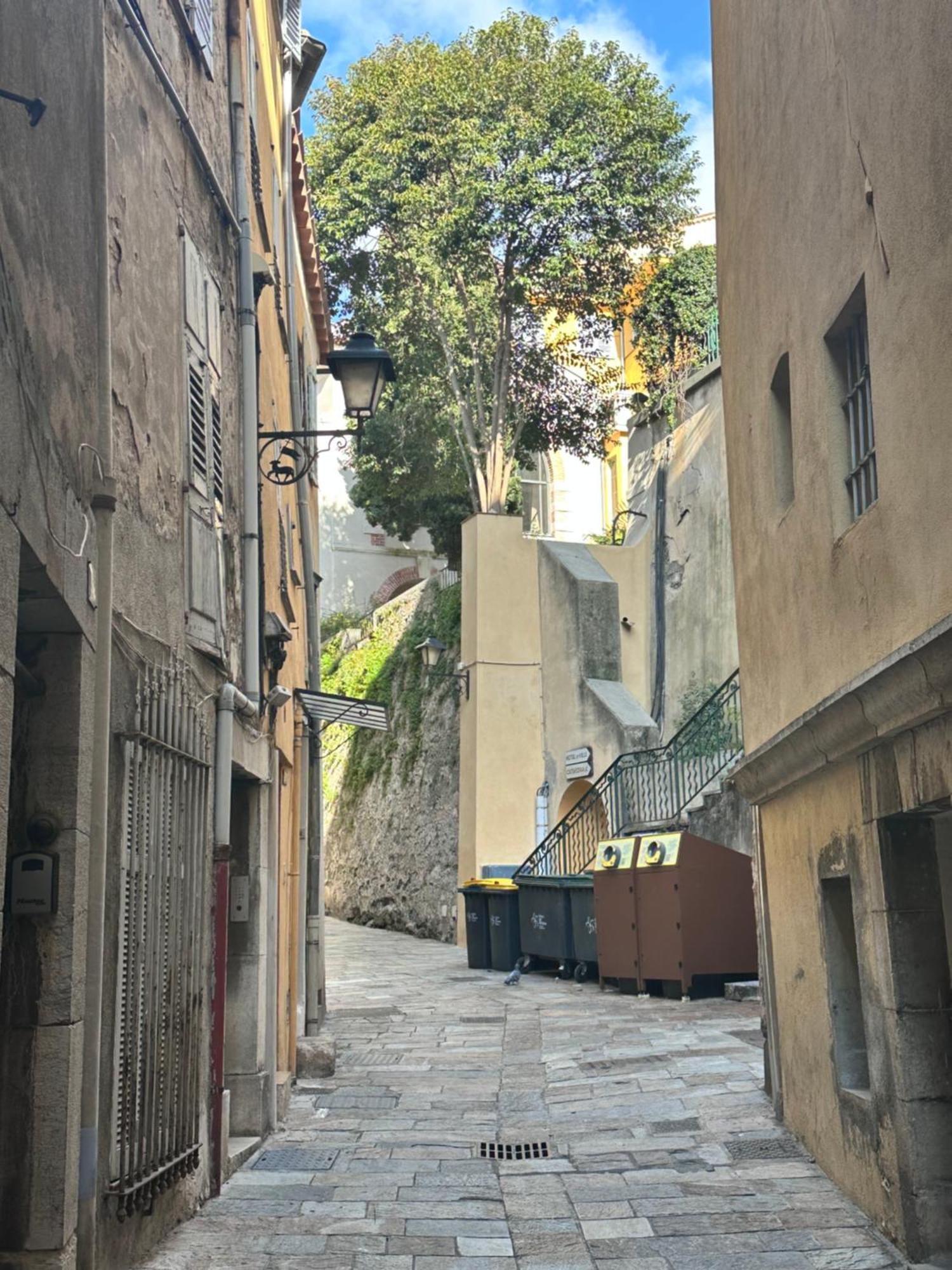 2 Pieces Vue Mer A Proximite Des Parfumeries Grasse Exterior photo
