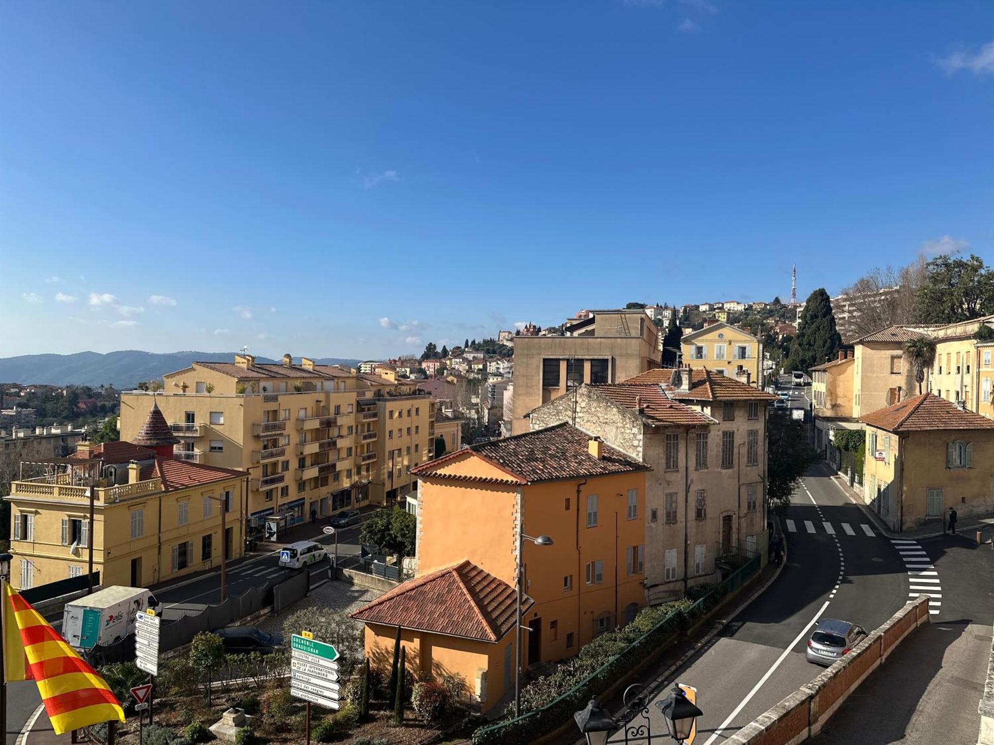 2 Pieces Vue Mer A Proximite Des Parfumeries Grasse Exterior photo
